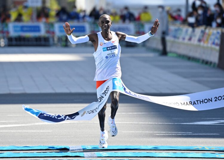 Kipchoge wins Tokyo Marathon